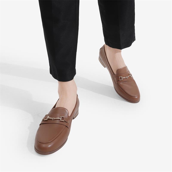 Chic Metallic Detail Loafers - BROWN PU - 4